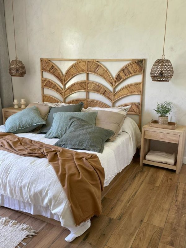 Respaldo de cama de Ratan