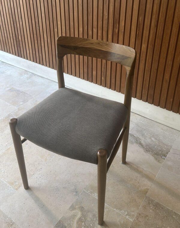 Silla Moller Tapizada
